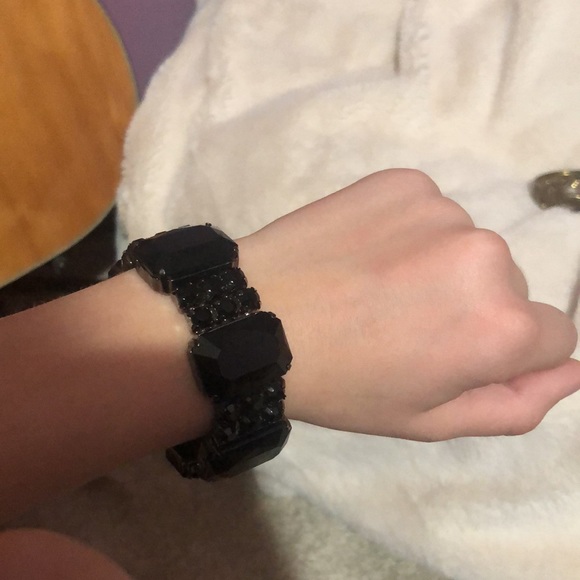 2 Vintage Costume Jewelry Bracelets - Picture 4 of 5